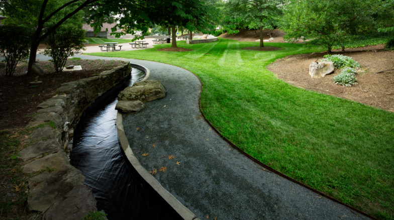 Surface 678 - Daniels Plaza